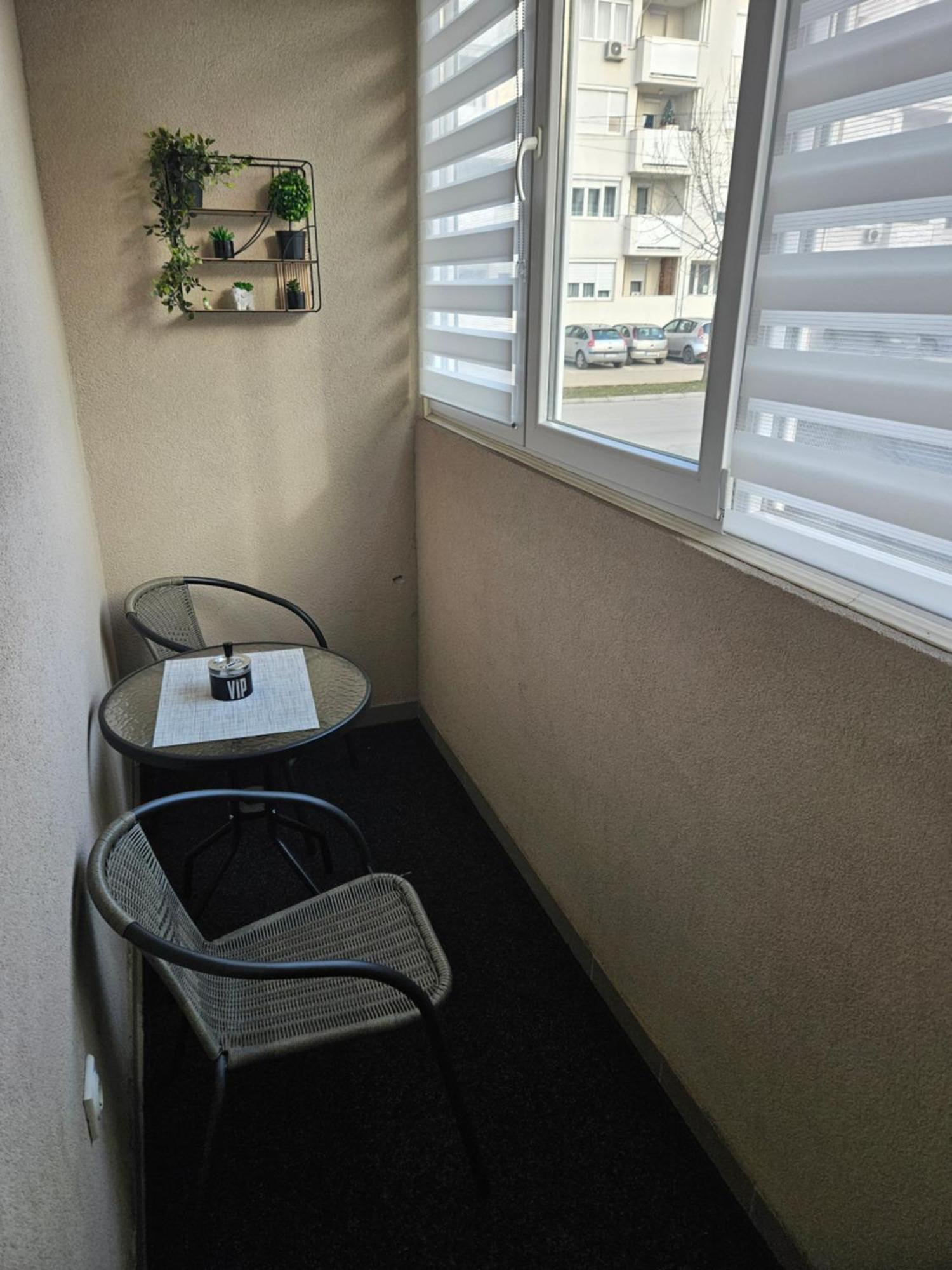 Apartman Vukota Pirot Zewnętrze zdjęcie
